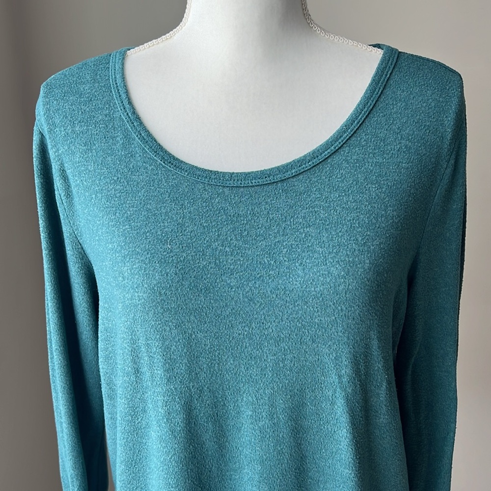 Old Navy Long Sleeve Top - Picture 5 of 12